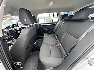 Used 2019 Skoda Octavia S Brilliant Silver Metallic - Interior and Exterior details 17