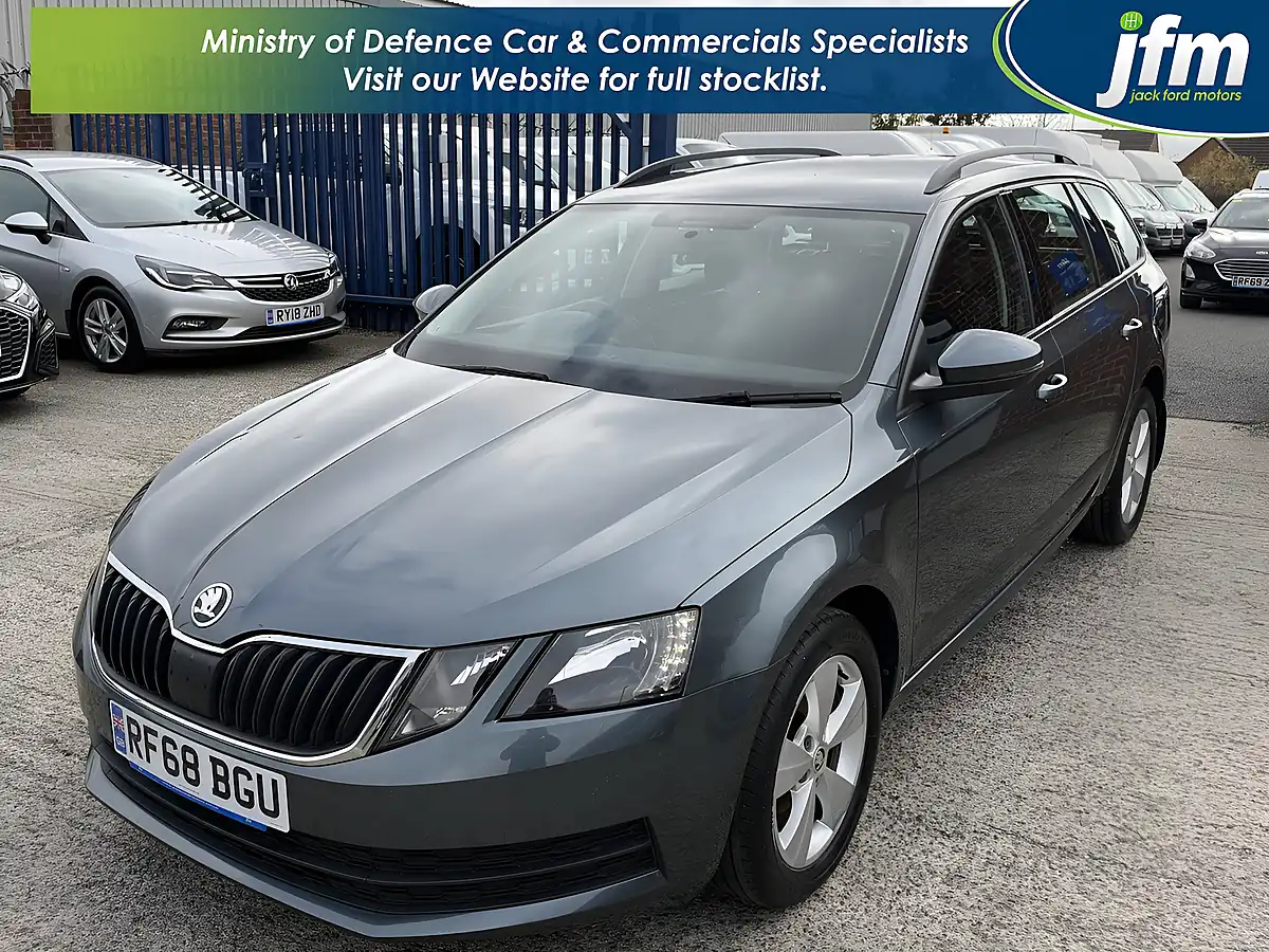 Used 2019 Skoda Octavia S Grey Metallic - Interior and Exterior details 10