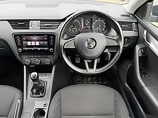 Used 2019 Skoda Octavia S Grey Metallic - Interior and Exterior details 11