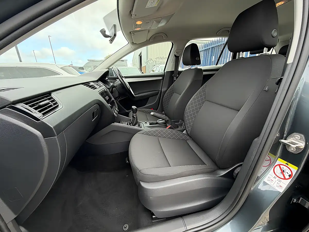 Used 2019 Skoda Octavia S Grey Metallic - Interior and Exterior details 14