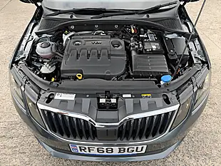 Used 2019 Skoda Octavia S Grey Metallic - Interior and Exterior details 18