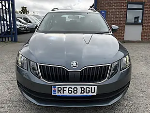 Used 2019 Skoda Octavia S Grey Metallic - Interior and Exterior details 19