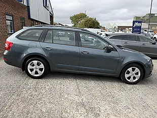 Used 2019 Skoda Octavia S Grey Metallic - Interior and Exterior details 5