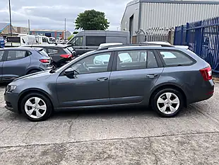 Used 2019 Skoda Octavia S Quartz Grey Met - Interior and Exterior details 9