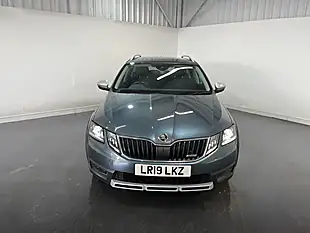 Used 2019 Skoda Octavia Scout Grey - Interior and Exterior details 2