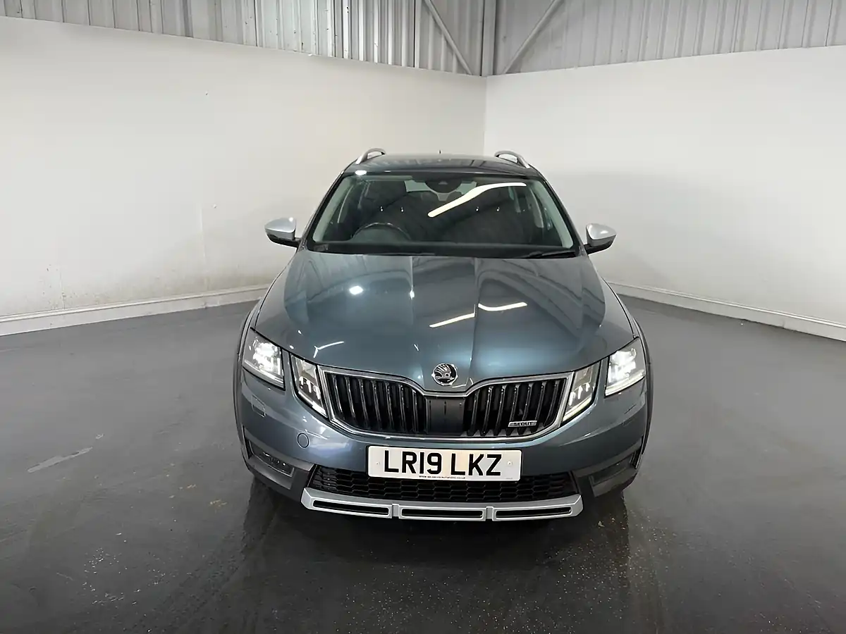 Used 2019 Skoda Octavia Scout Grey - Interior and Exterior details 2