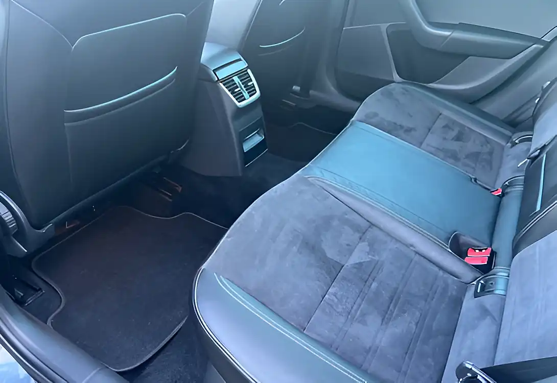 Used 2019 Skoda Octavia Scout Quartz Grey - Interior and Exterior details 17