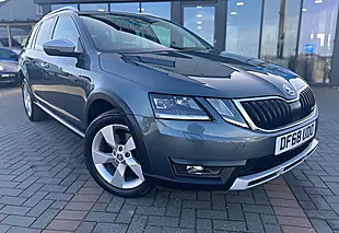 Used 2019 Skoda Octavia Scout Quartz Grey - Interior and Exterior details 3