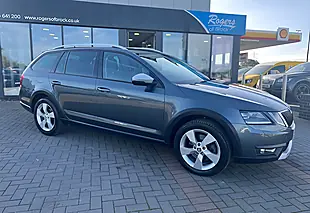 Used 2019 Skoda Octavia Scout Quartz Grey - Interior and Exterior details 6