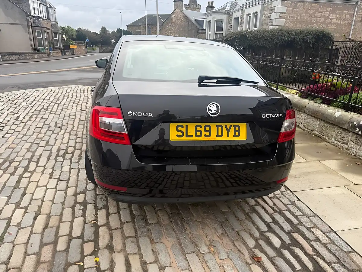 Used 2019 Skoda Octavia Se Black - Interior and Exterior details 12