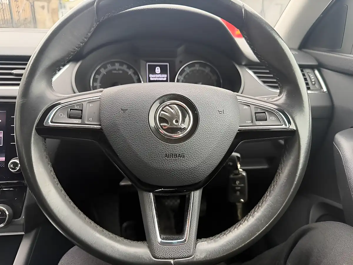 Used 2019 Skoda Octavia Se Black - Interior and Exterior details 14