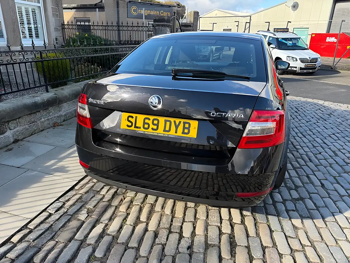 Used 2019 Skoda Octavia Se Black - Interior and Exterior details 18
