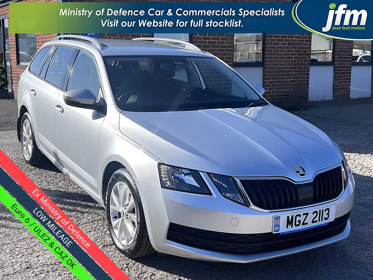 Used 2019 Skoda Octavia Se Brilliant Silver Metallic - Front View