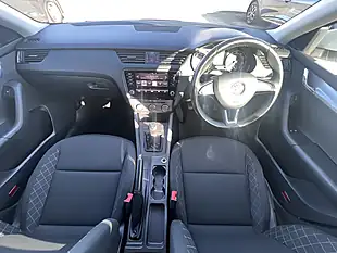 Used 2019 Skoda Octavia Se Brilliant Silver Metallic - Interior and Exterior details 2