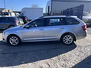 Used 2019 Skoda Octavia Se Brilliant Silver Metallic - Interior and Exterior details 8