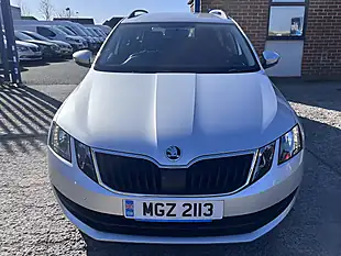 Used 2019 Skoda Octavia Se Brilliant Silver Metallic - Interior and Exterior details 9