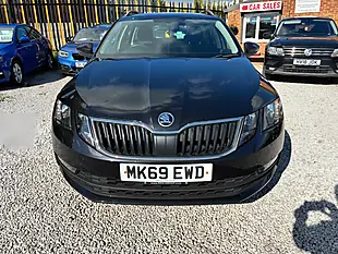 Used 2019 Skoda Octavia Se Drive Black - Interior and Exterior details 10