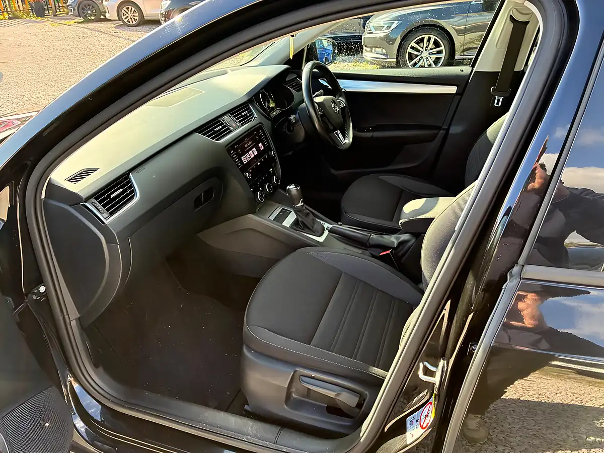 Used 2019 Skoda Octavia Se Drive Black - Interior and Exterior details 14