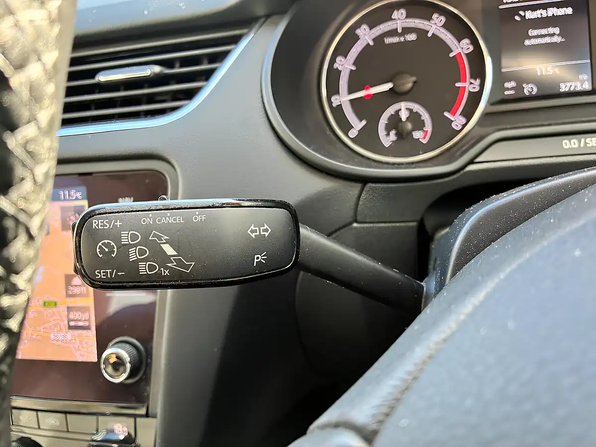 Used 2019 Skoda Octavia Se Drive Black - Interior and Exterior details 18