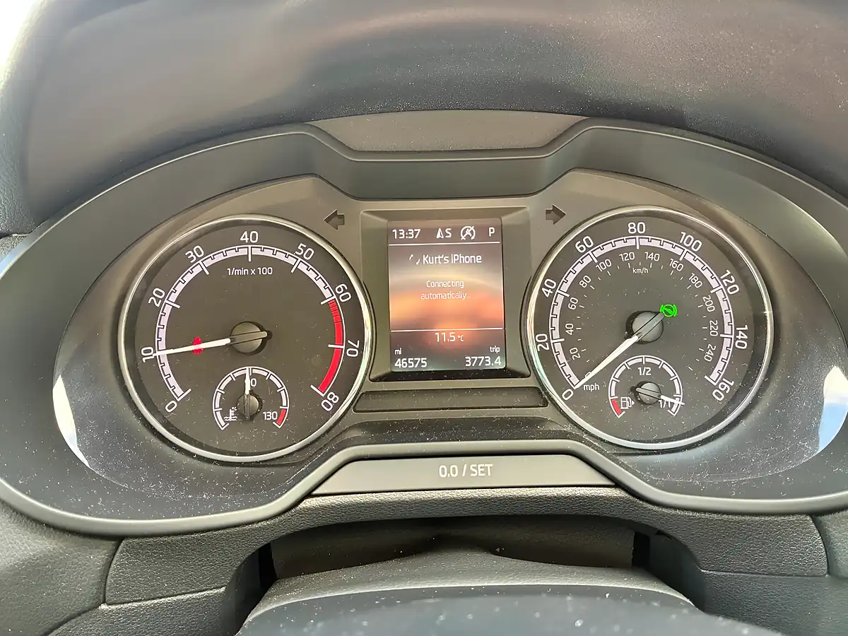 Used 2019 Skoda Octavia Se Drive Black - Interior and Exterior details 19