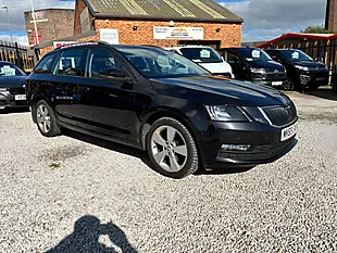 Used 2019 Skoda Octavia Se Drive Black - Interior and Exterior details 2
