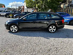 Used 2019 Skoda Octavia Se Drive Black - Interior and Exterior details 7