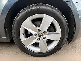Used 2019 Skoda Octavia Se Grey - Interior and Exterior details 11