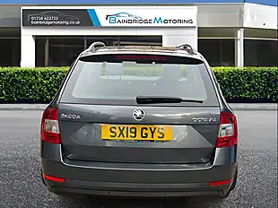 Used 2019 Skoda Octavia Se Grey - Interior and Exterior details 4