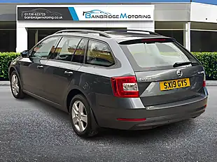 Used 2019 Skoda Octavia Se Grey - Interior and Exterior details 5