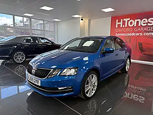 Used 2019 Skoda Octavia Se L Blue - Interior and Exterior details 12