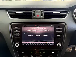 Used 2019 Skoda Octavia Se L Blue - Interior and Exterior details 18
