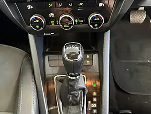 Used 2019 Skoda Octavia Se L Blue - Interior and Exterior details 19