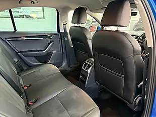 Used 2019 Skoda Octavia Se L Blue - Interior and Exterior details 4