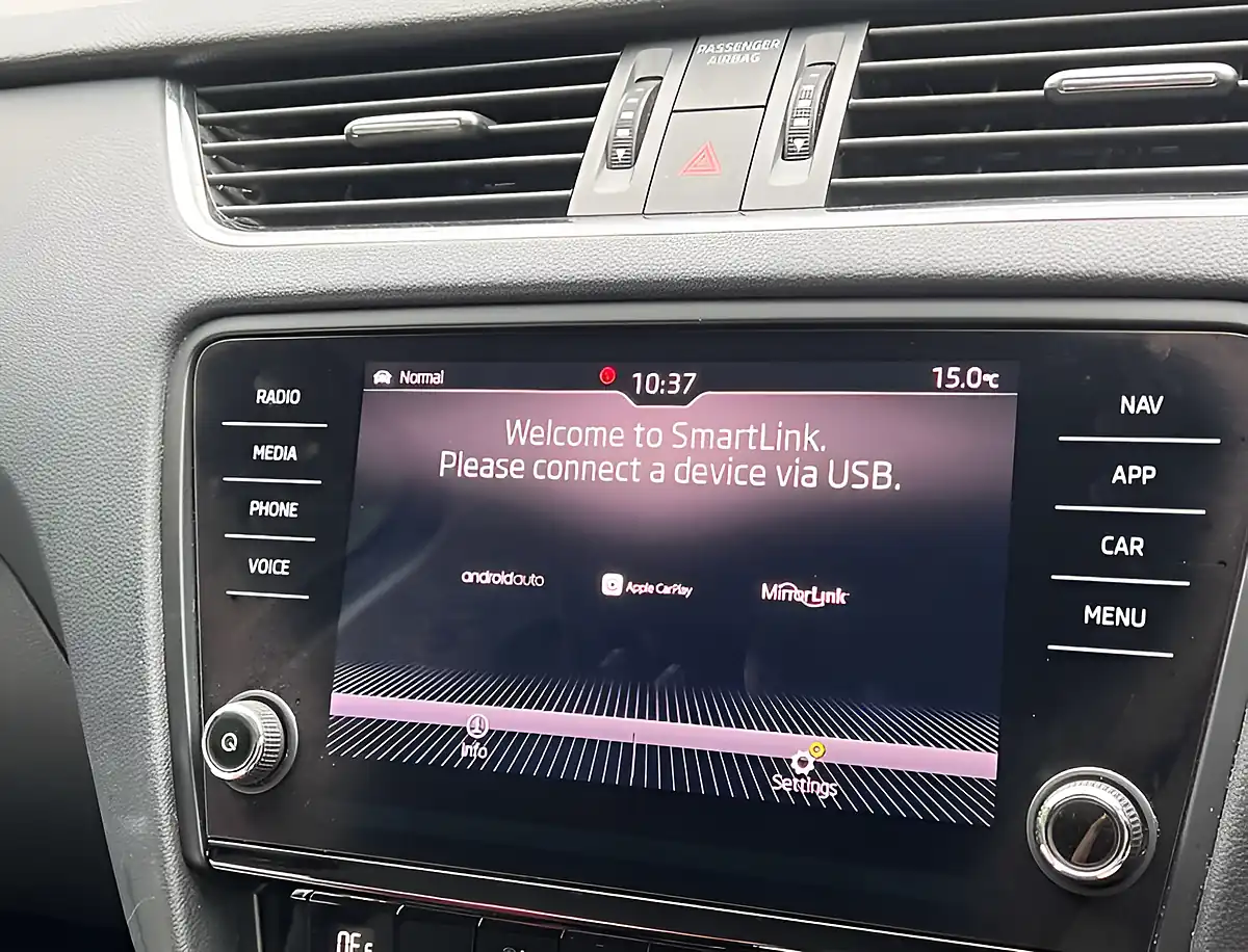 Used 2019 Skoda Octavia Se L Grey - Interior and Exterior details 17