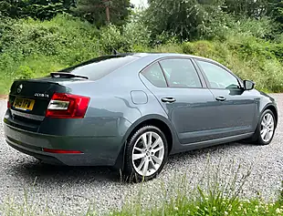 Used 2019 Skoda Octavia Se L Grey - Interior and Exterior details 3