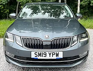 Used 2019 Skoda Octavia Se L Grey - Interior and Exterior details 8