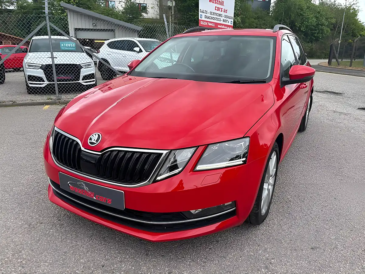 Used 2019 Skoda Octavia Se L Red - Interior and Exterior details 12