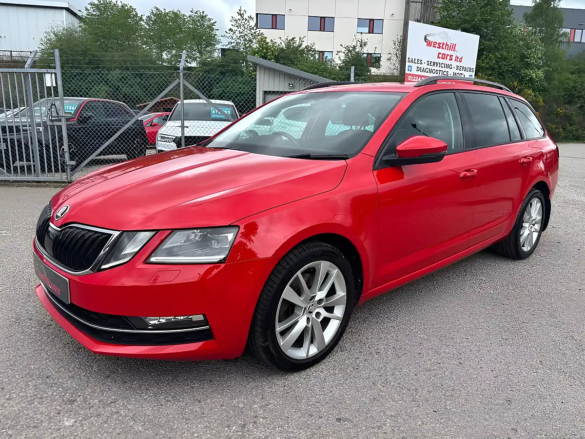 Used 2019 Skoda Octavia Se L Red - Interior and Exterior details 13