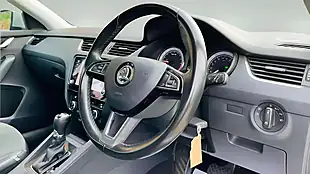 Used 2019 Skoda Octavia Se L Silver - Interior and Exterior details 15
