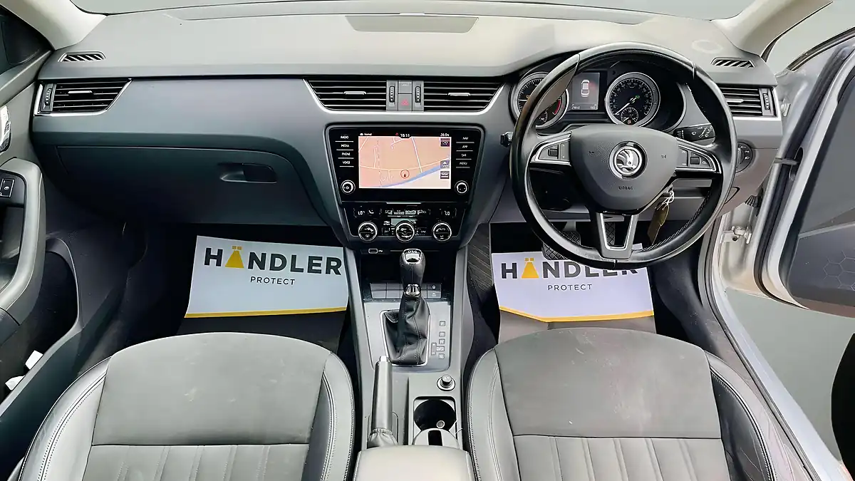 Used 2019 Skoda Octavia Se L Silver - Interior and Exterior details 9