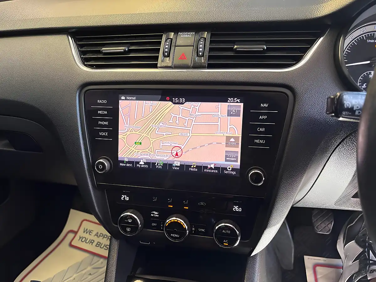 Used 2019 Skoda Octavia Se L Silver - Interior and Exterior details 11