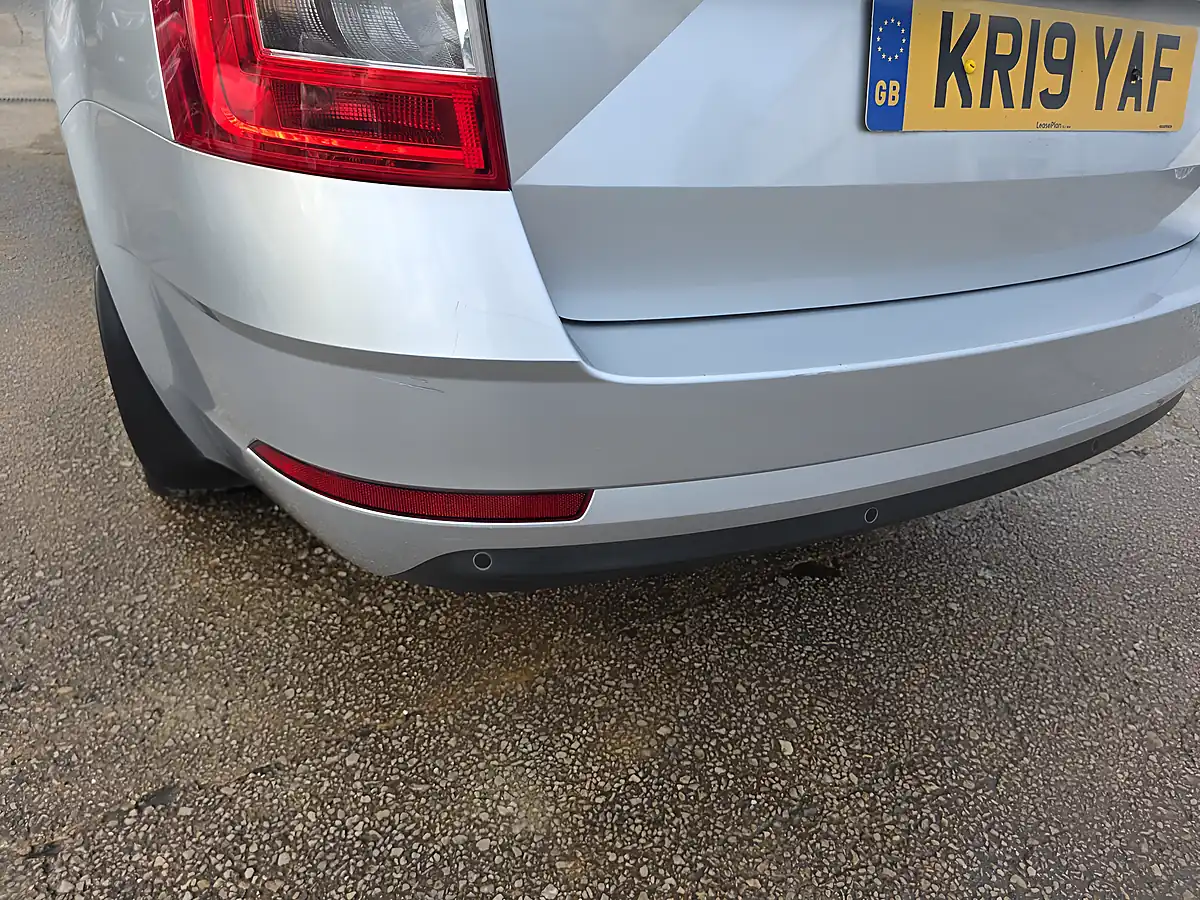 Used 2019 Skoda Octavia Se L Silver - Interior and Exterior details 15