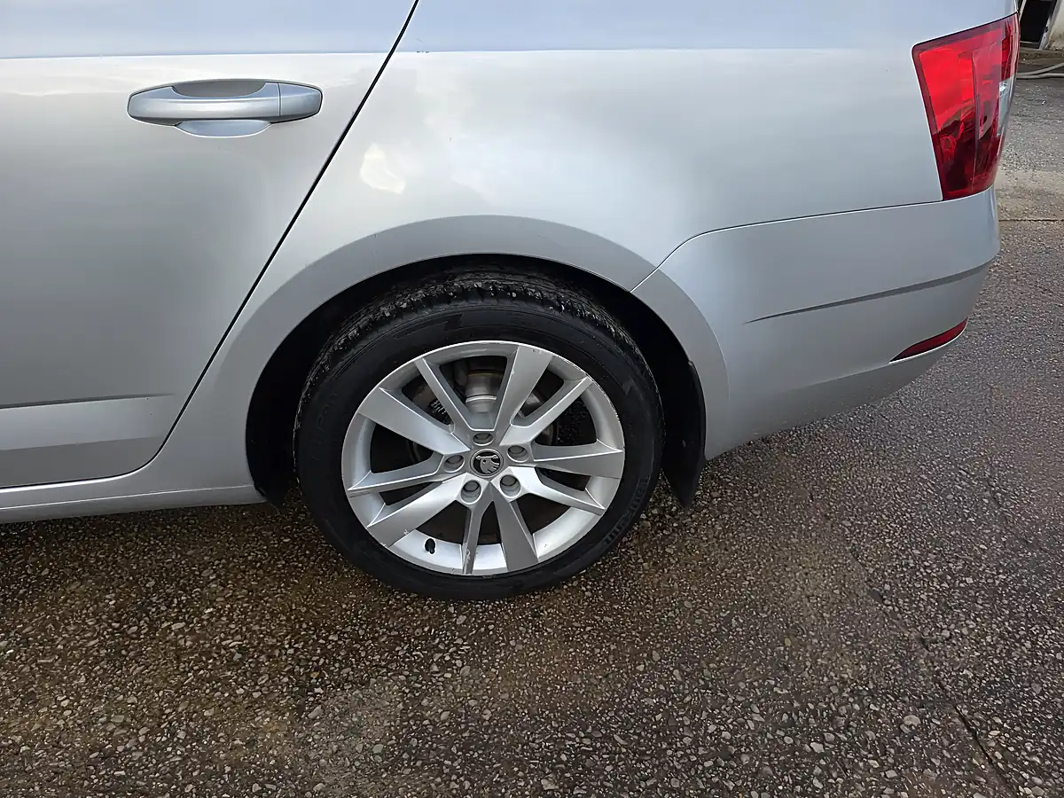 Used 2019 Skoda Octavia Se L Silver - Interior and Exterior details 18