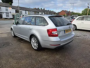 Used 2019 Skoda Octavia Se L Silver - Interior and Exterior details 8