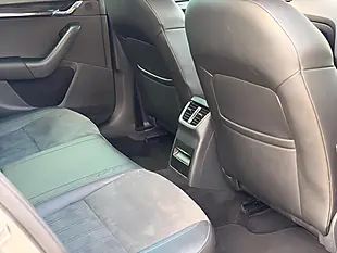 Used 2019 Skoda Octavia Se L Silver - Interior and Exterior details 15