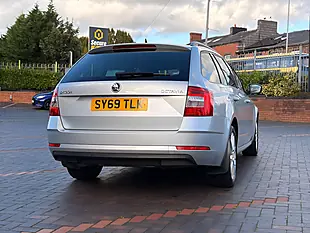 Used 2019 Skoda Octavia Se L Silver - Interior and Exterior details 7