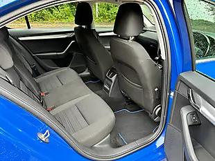 Used 2019 Skoda Octavia Se Technology Blue - Interior and Exterior details 15