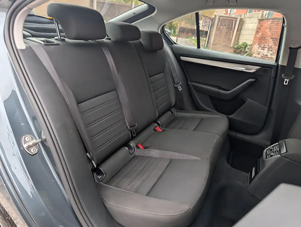 Used 2019 Skoda Octavia Se Technology - Interior and Exterior details 16