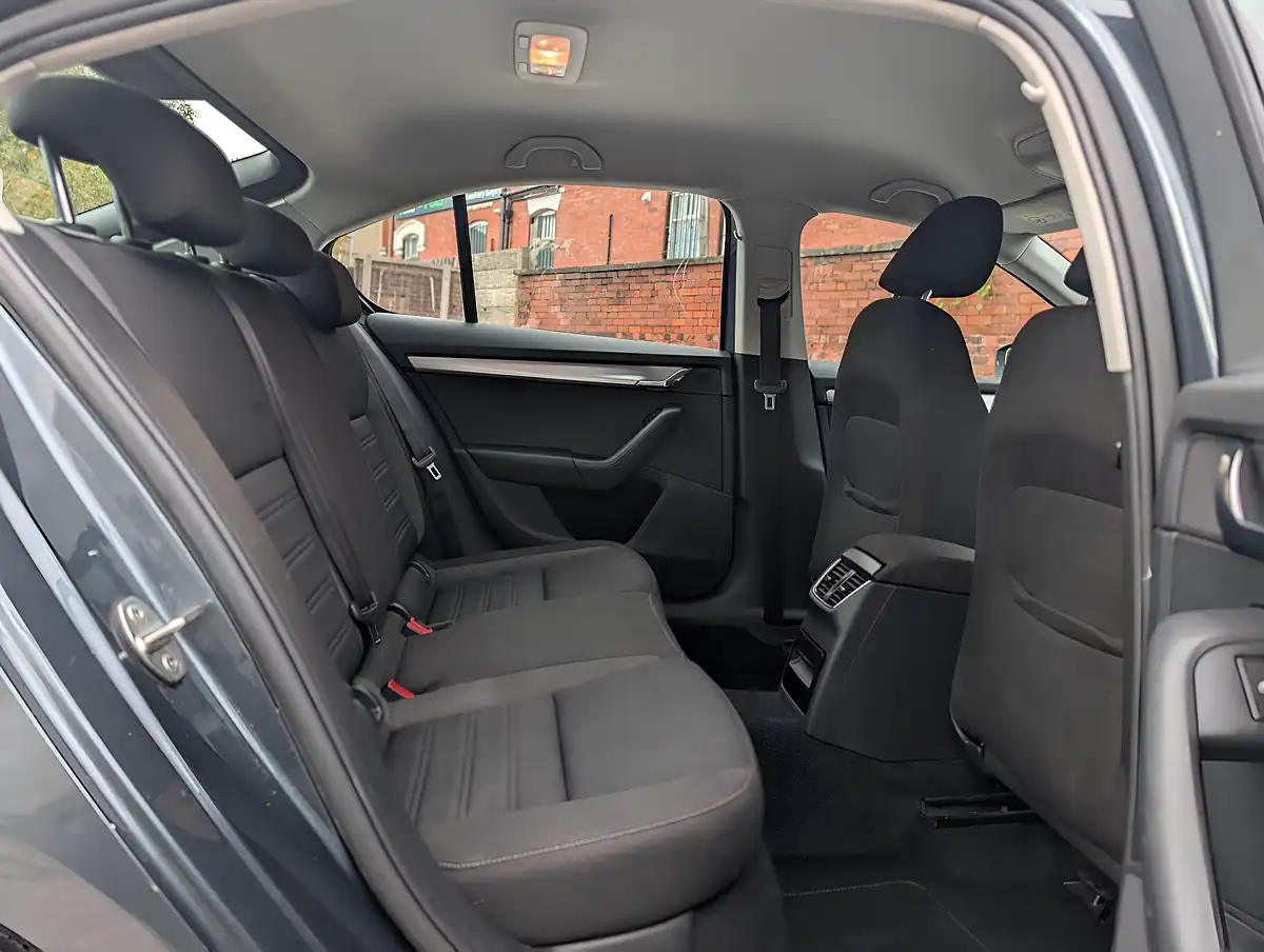 Used 2019 Skoda Octavia Se Technology - Interior and Exterior details 18