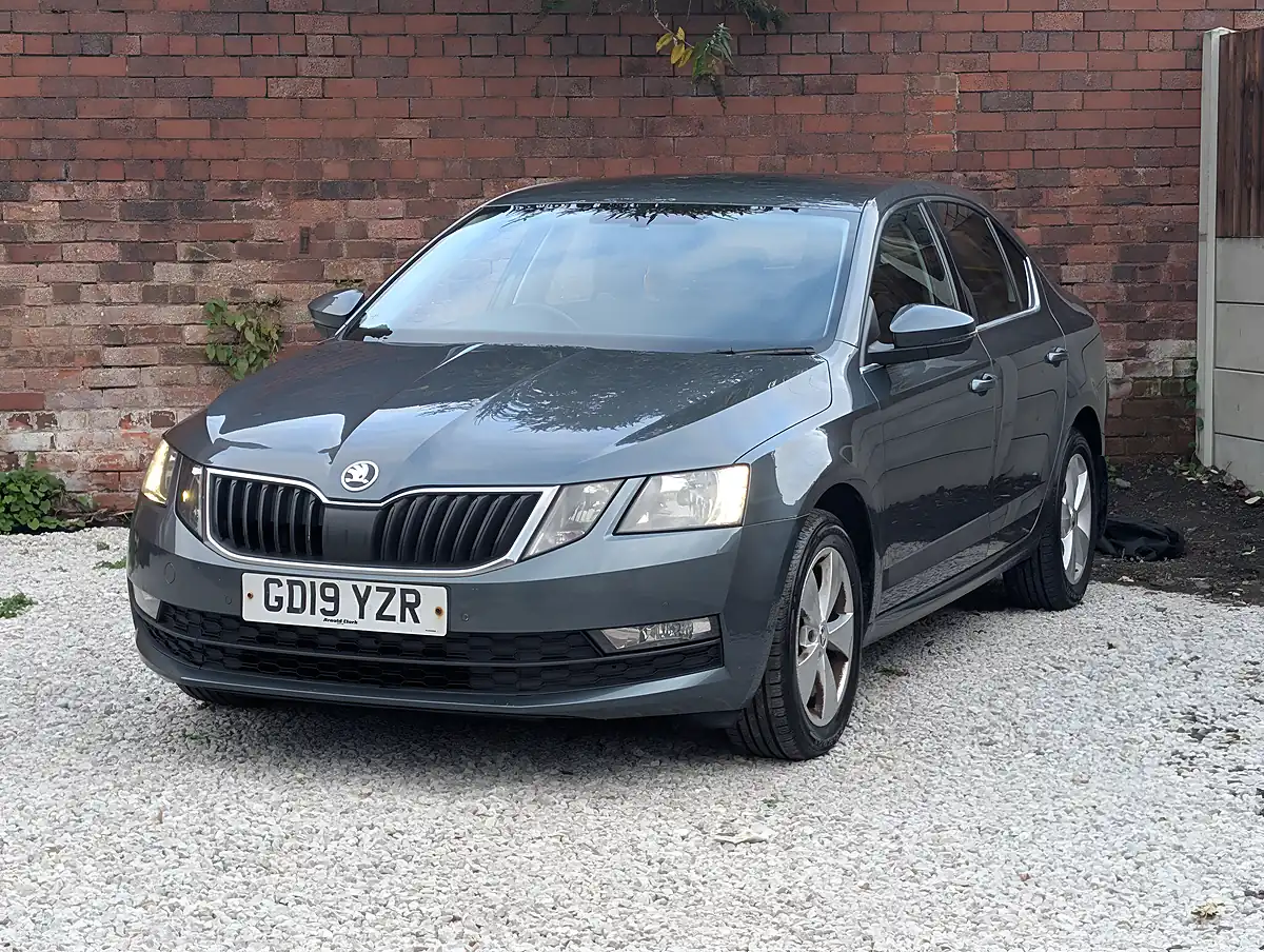 Used 2019 Skoda Octavia Se Technology - Interior and Exterior details 3